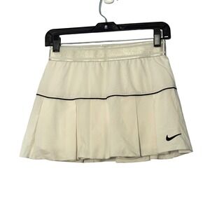 Nike Court Victory Tennis Pleated Mini Skirt in White Black Trim - Small